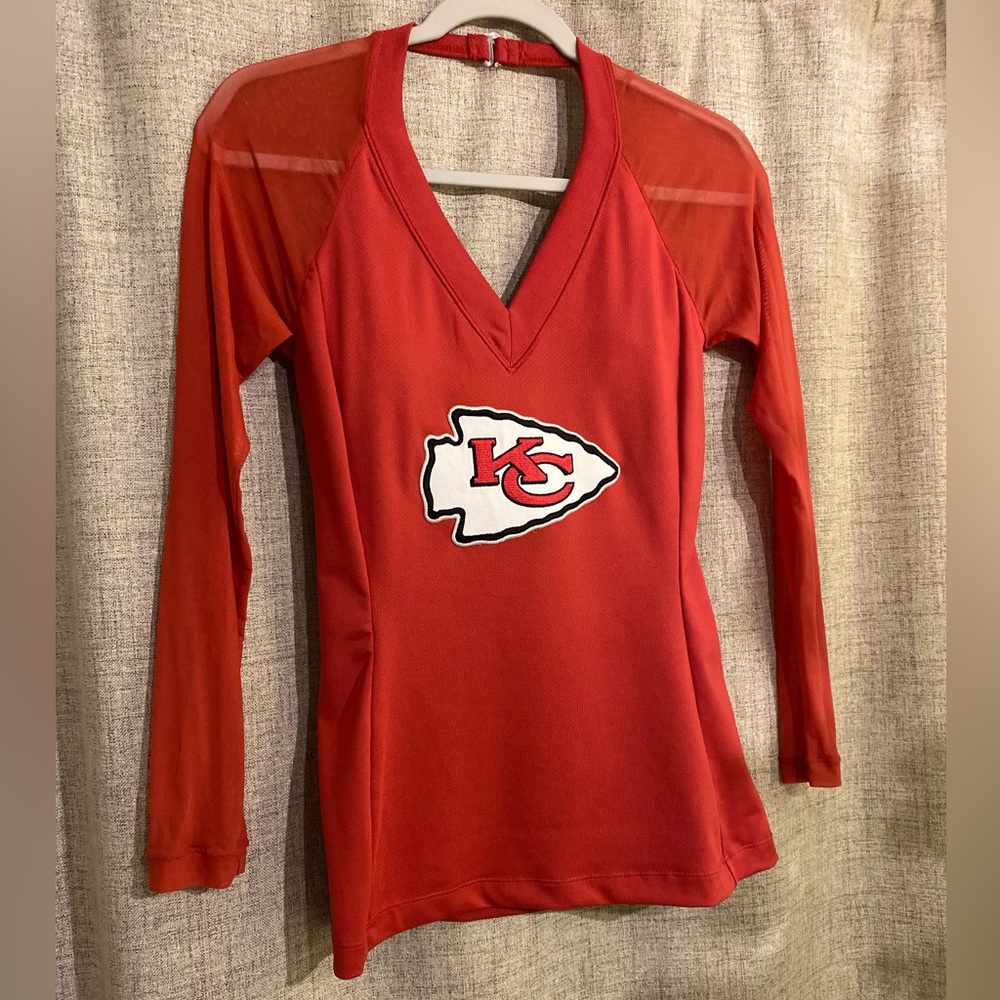 Excellent Red Long Sleeve V-Neck Chiefs Top- Size Small